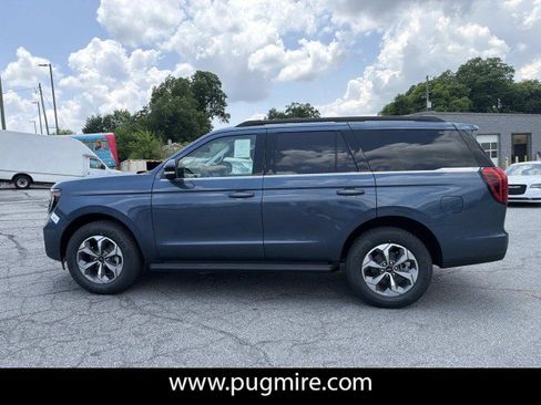 New 2027 Ford Expedition Active RWD image 4