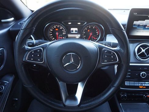 Used 2019 Mercedes-Benz CLA 250 image 24