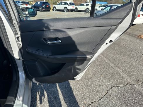 Used 2023 Nissan Sentra SV image 16