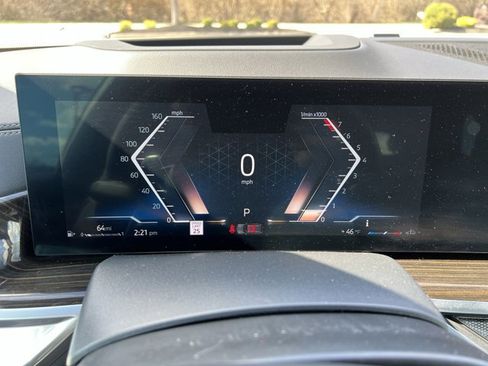 Used 2024 BMW X5 xDrive40i w/ Premium Package image 12