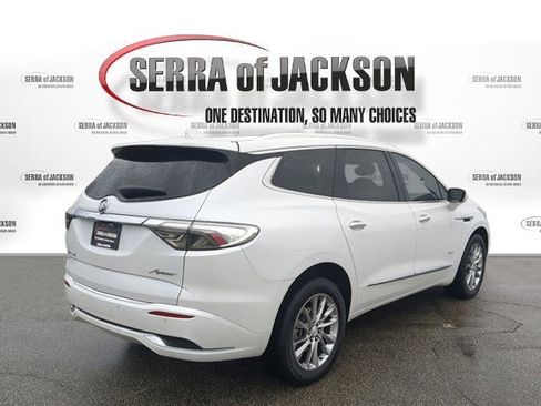 Used 2022 Buick Enclave Avenir w/ Trailering Package, 5000 lbs. image 9
