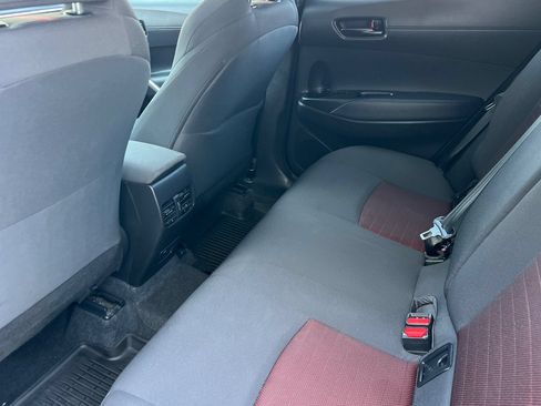 Used 2025 Toyota Corolla Cross AWD Hybrid w/ Moonroof Package image 13