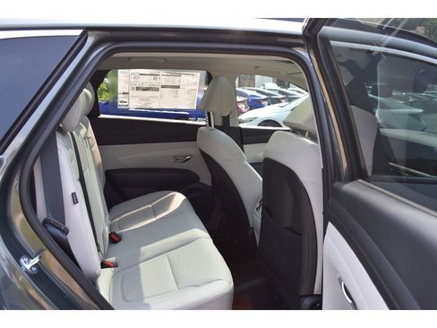 New 2025 Hyundai Tucson SEL image 17