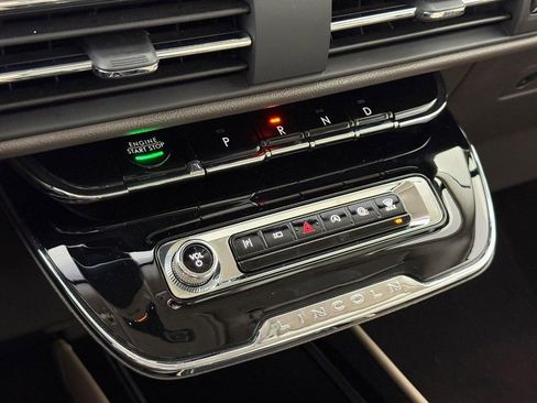 Used 2023 Lincoln Corsair Reserve w/ Jet Appearance Package image 22