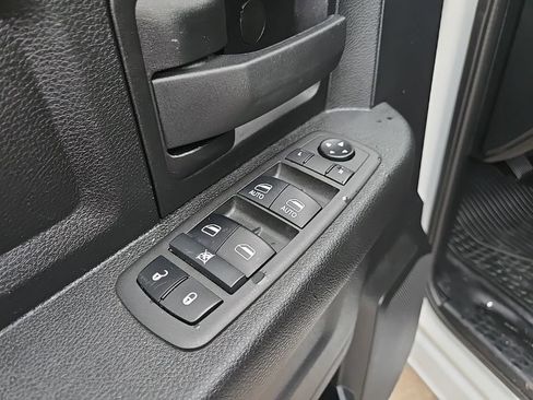 Used 2021 RAM 2500 Tradesman RWD image 38
