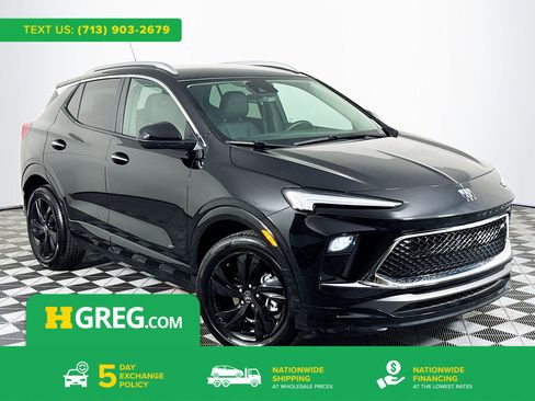 Used 2025 Buick Encore GX Sport Touring image 1