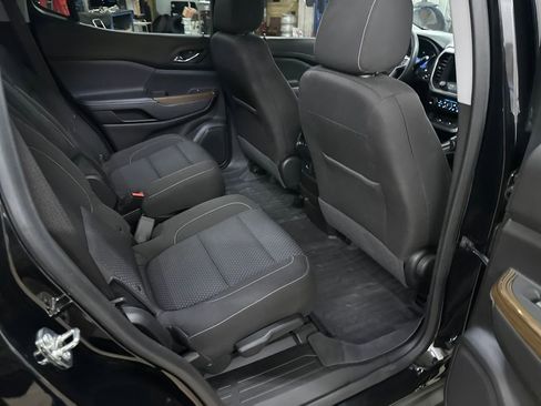 Used 2023 GMC Acadia SLE w/ Driver Convenience Package image 38