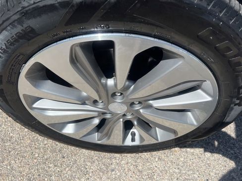 Used 2019 Buick Encore Preferred AWD/4WD image 37
