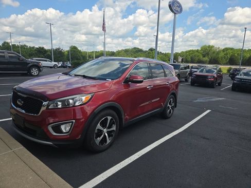 Used 2016 Kia Sorento EX w/ EX Touring Package FWD image 3