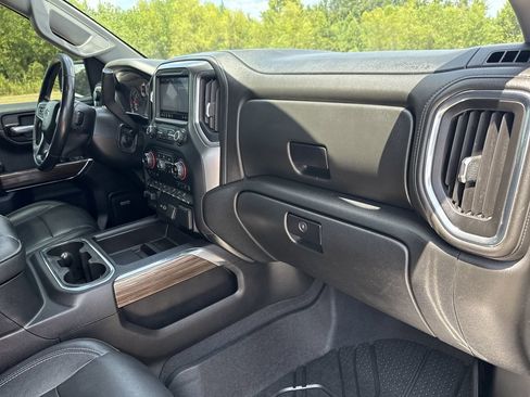 Used 2019 Chevrolet Silverado 1500 LT Trail Boss AWD/4WD image 26