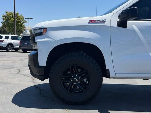 Used 2020 Chevrolet Silverado 1500 LT Trail Boss AWD/4WD image 23
