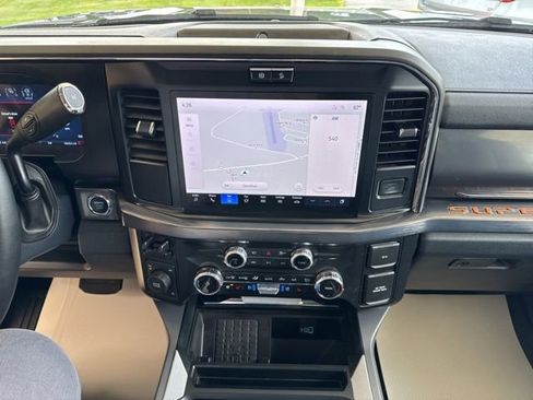 Used 2025 Ford F350 Lariat w/ Chrome Package AWD/4WD image 27