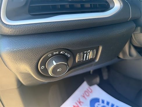 New 2026 Chrysler Pacifica Select image 19