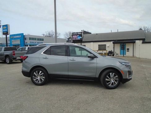 Used 2024 Chevrolet Equinox Premier image 5