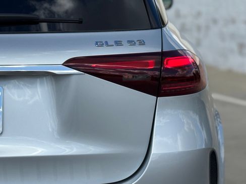 New 2026 Mercedes-Benz GLE 53 AMG 4MATIC image 9