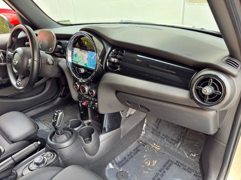 Used 2023 MINI Cooper S FWD image 13