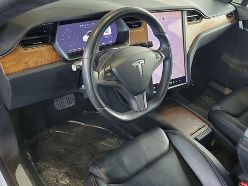 Used 2021 Tesla Model S Long Range Plus AWD/4WD image 17