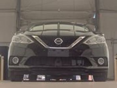 Used 2019 Nissan Sentra SL image 2