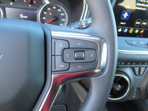 New 2025 Chevrolet Blazer LT image 18