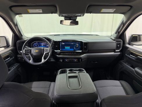 Used 2024 Chevrolet Silverado 1500 LT AWD/4WD image 20