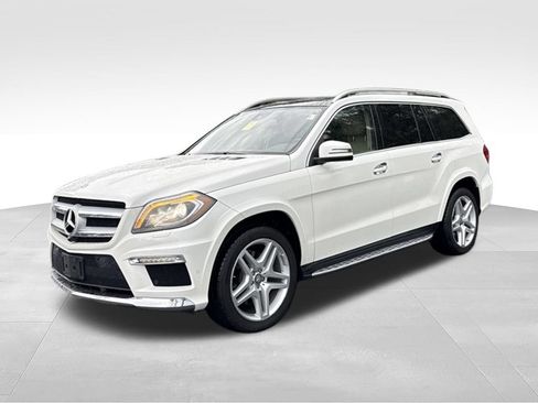Used 2015 Mercedes-Benz GL 550 4MATIC image 1