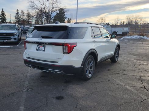 New 2026 Ford Explorer Active image 11