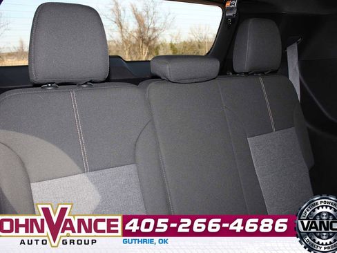 Used 2025 GMC Acadia Elevation image 18