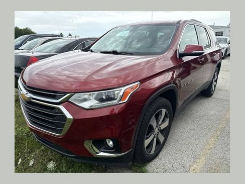 Used 2018 Chevrolet Traverse LT AWD/4WD image 1