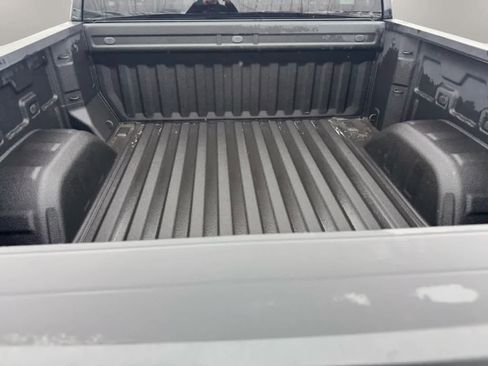 Used 2023 Chevrolet Silverado 1500 Custom image 10