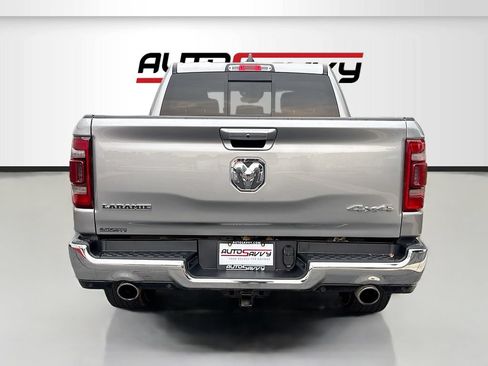 Used 2022 RAM 1500 Laramie AWD/4WD image 6