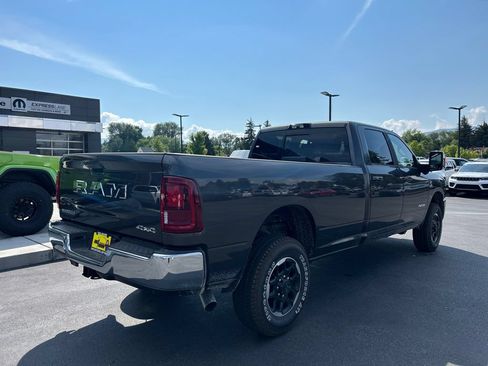 New 2026 RAM 2500 Laramie w/ Towing Technology Group AWD/4WD image 2