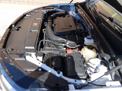 Used 2021 Buick Envision Essence FWD image 38