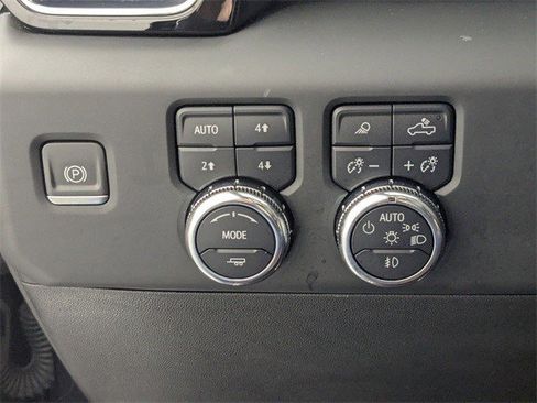 Used 2024 GMC Sierra 1500 Denali Ultimate image 15