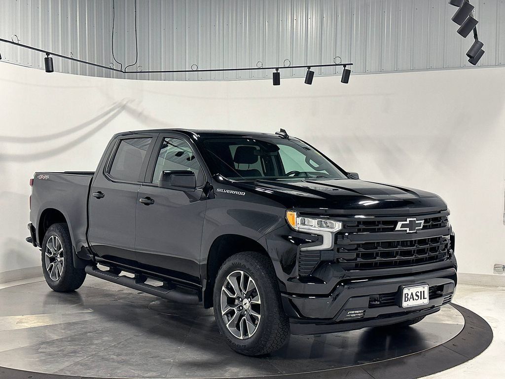 Used 2023 Chevrolet Silverado 1500 RST AWD/4WD image 41
