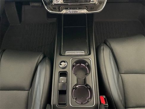 New 2025 Lincoln Corsair Reserve w/ Equipment Group 202A image 11