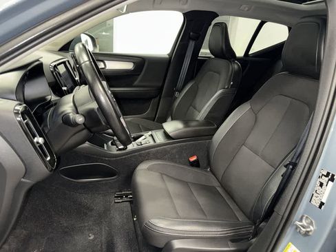 Used 2020 Volvo XC40 T5 Momentum AWD/4WD image 15