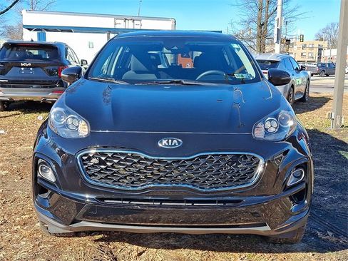 Certified 2022 Kia Sportage LX w/ LX AWD Value Edition Package image 2