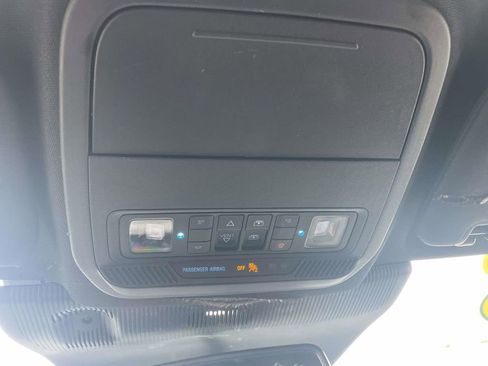 Used 2025 Ford Explorer Platinum w/ LUX Leather Package AWD/4WD image 26