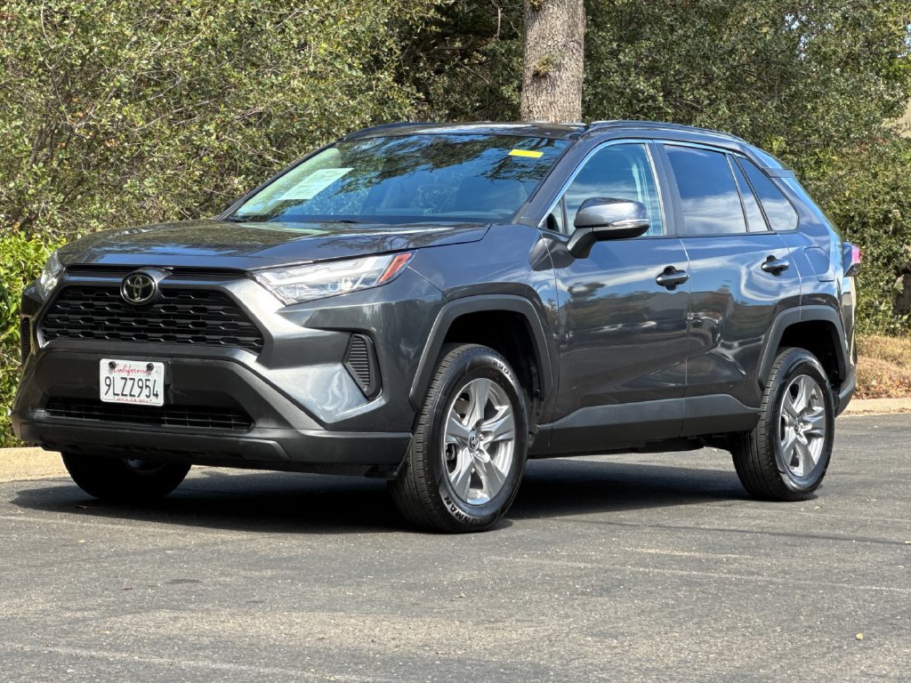 Used 2024 Toyota RAV4 XLE FWD image 9
