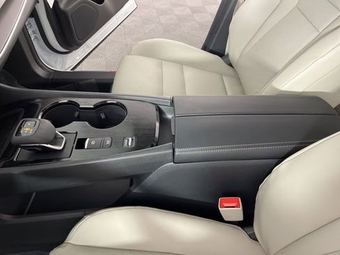 New 2026 Nissan Rogue SV image 27