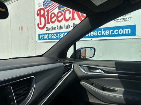 Used 2022 Buick Enclave Essence w/ Experience Buick Package image 41