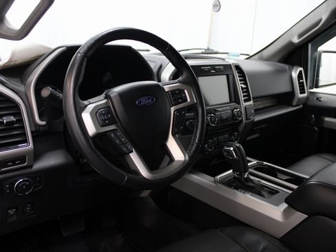 Used 2018 Ford F150 Lariat image 17