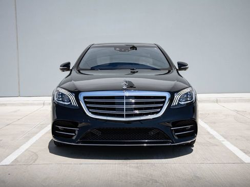 Used 2020 Mercedes-Benz S 560 Sedan image 3