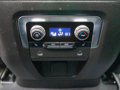 Used 2023 GMC Yukon XL AT4 w/ AT4 Premium Plus Package image 15