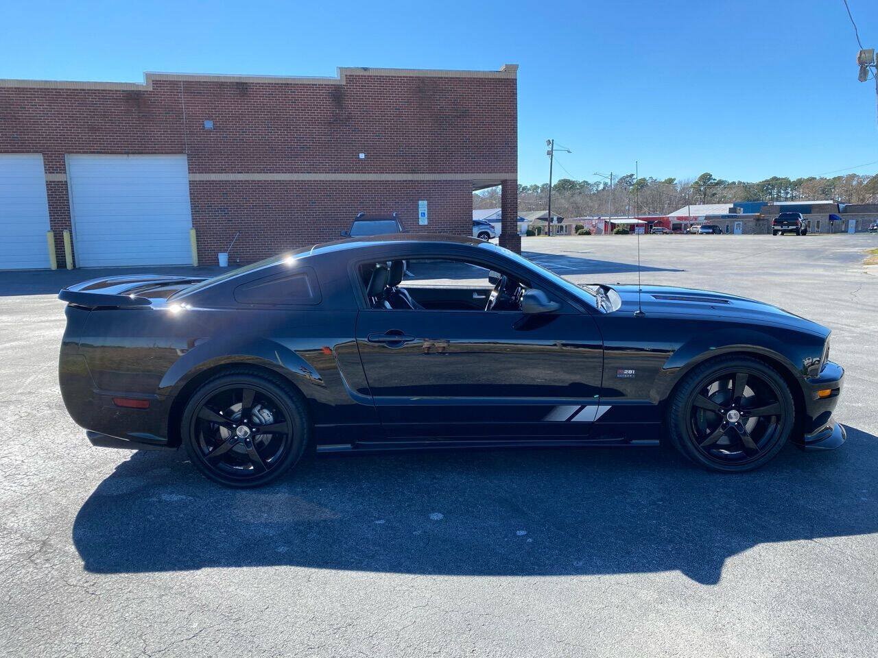 Used 2007 Ford Mustang GT RWD image 6