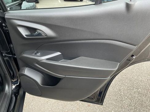 Used 2024 Chevrolet Trax ACTIV w/ Sunroof Package FWD image 35