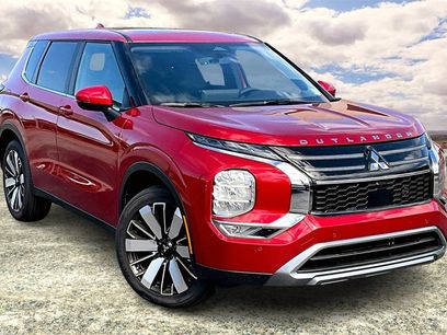 New 2025 Mitsubishi Outlander SE