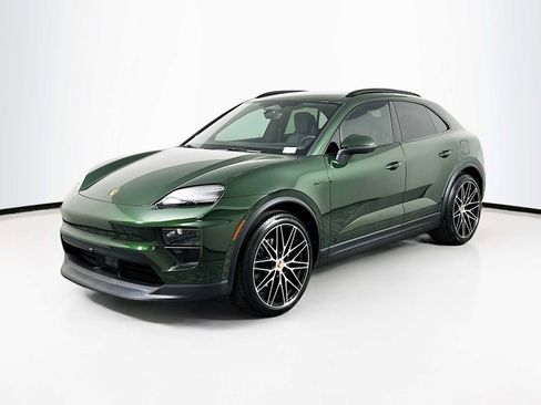 New 2026 Porsche Macan Electric RWD image 1