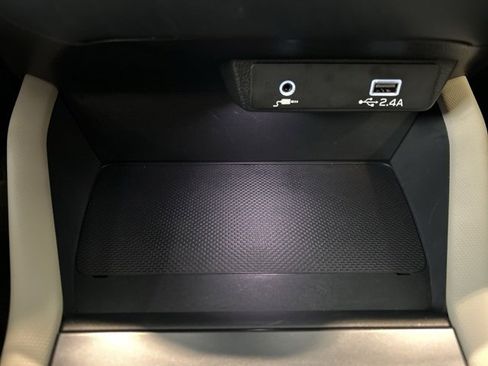 Used 2025 Subaru Forester image 7