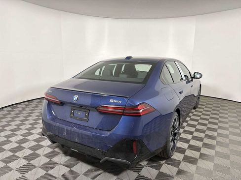 New 2026 BMW 530i xDrive w/ M Sport Package image 9